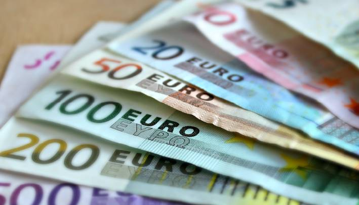 Un fajo de billetes en euros